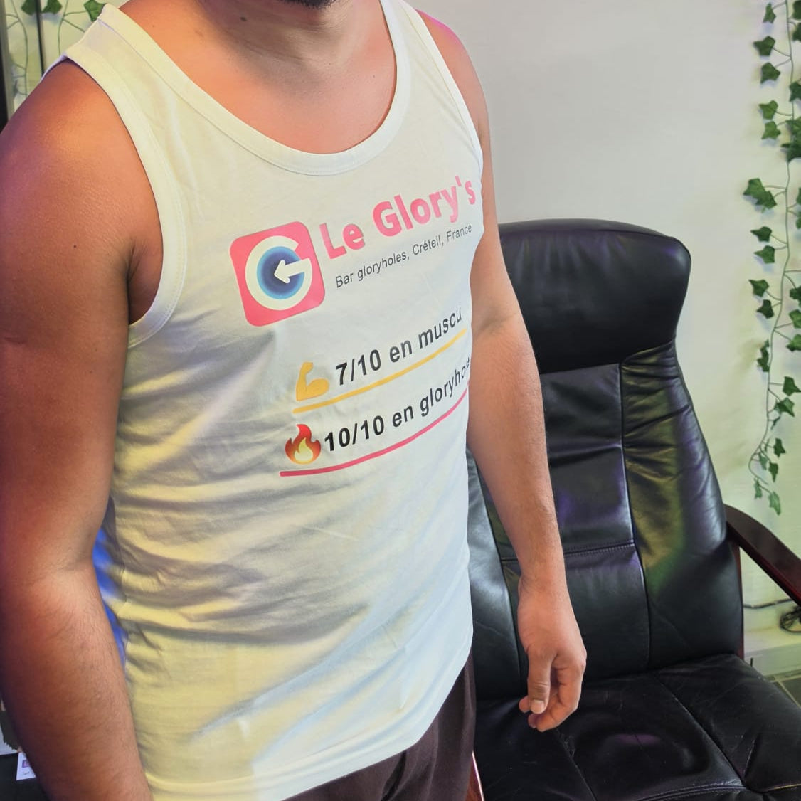 Le débardeur signature du Glory’s à Créteil