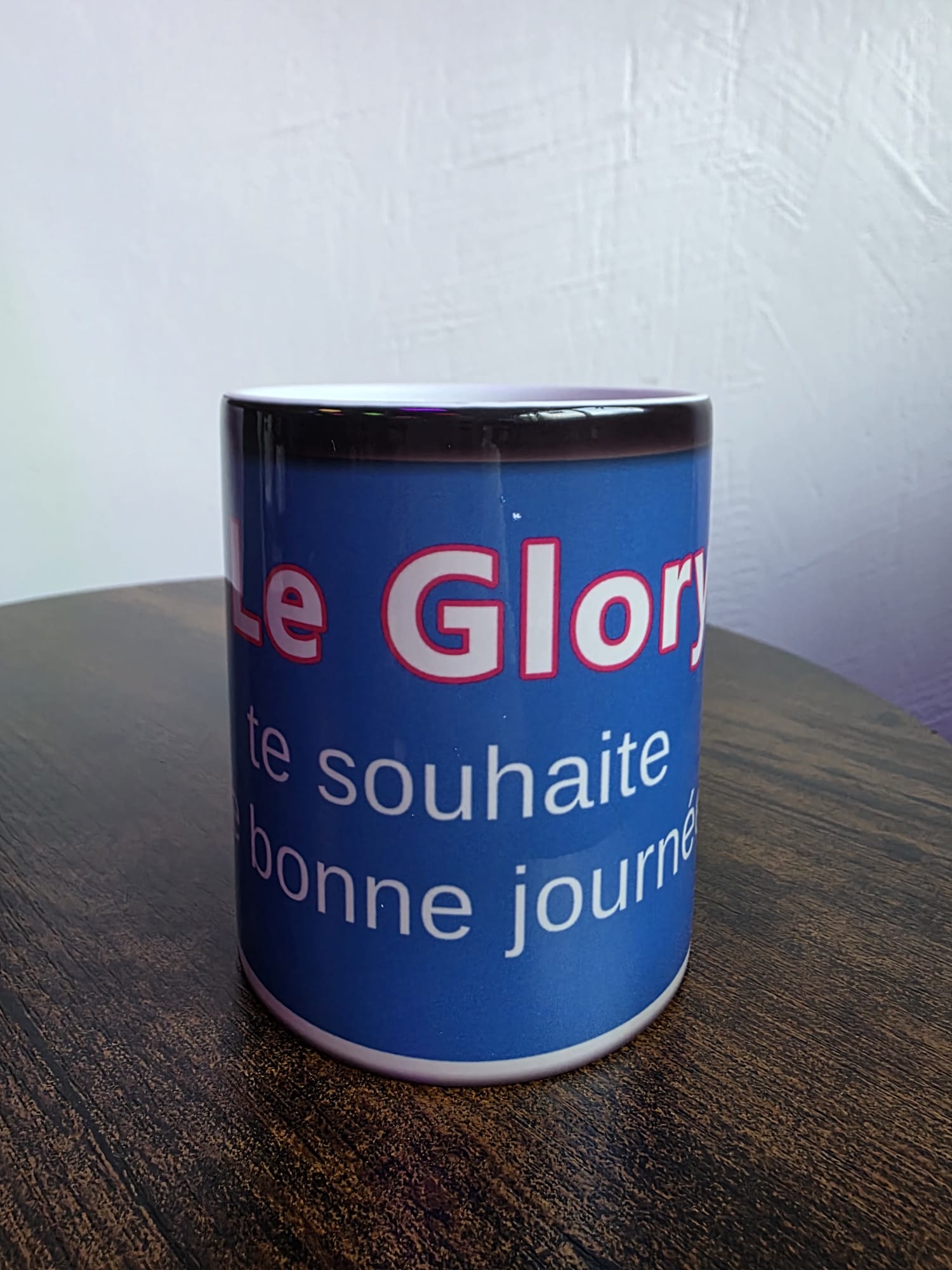 Le Mug magique du Glory's !! Qui dévoile le texte avec la chaleur !