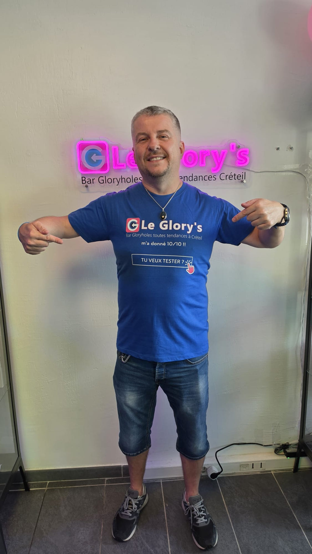 T-shirt du Glory's, "TU VEUX TESTER", bleu ou noir et à manches courtes